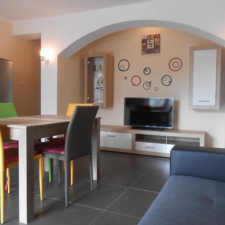 Apartments Pavelic Novi Vinodolski Szoba fotó