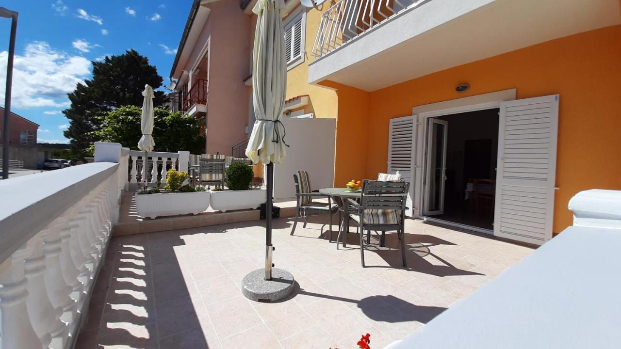 Apartments Pavelic Novi Vinodolski Kültér fotó